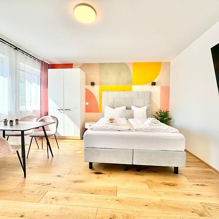 Stylische Wohnung Mit Balkon Wenen Buitenkant foto