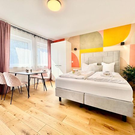 Stylische Wohnung Mit Balkon Wenen Buitenkant foto